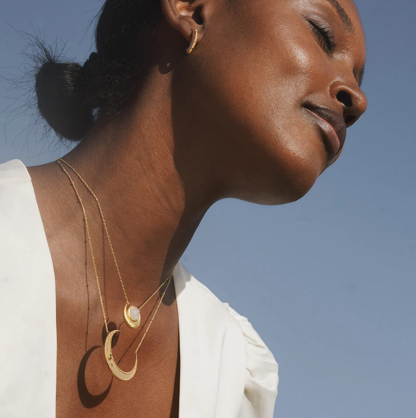 CRADLED IN LIGHT MOONSTONE NECKLACE