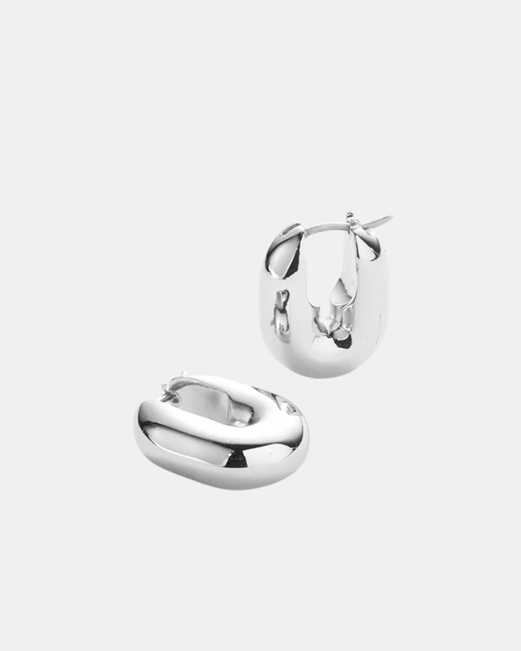 PUFFY U-LINK EARRINGS IN SILVER