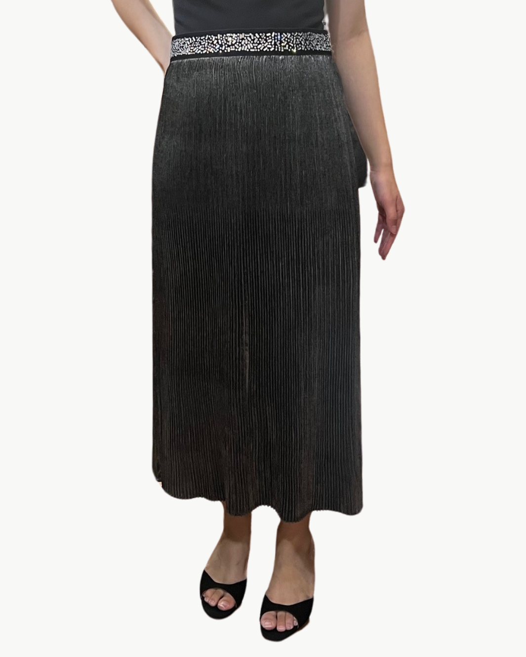 FOIL PLEATED SKIRT IN SILVER