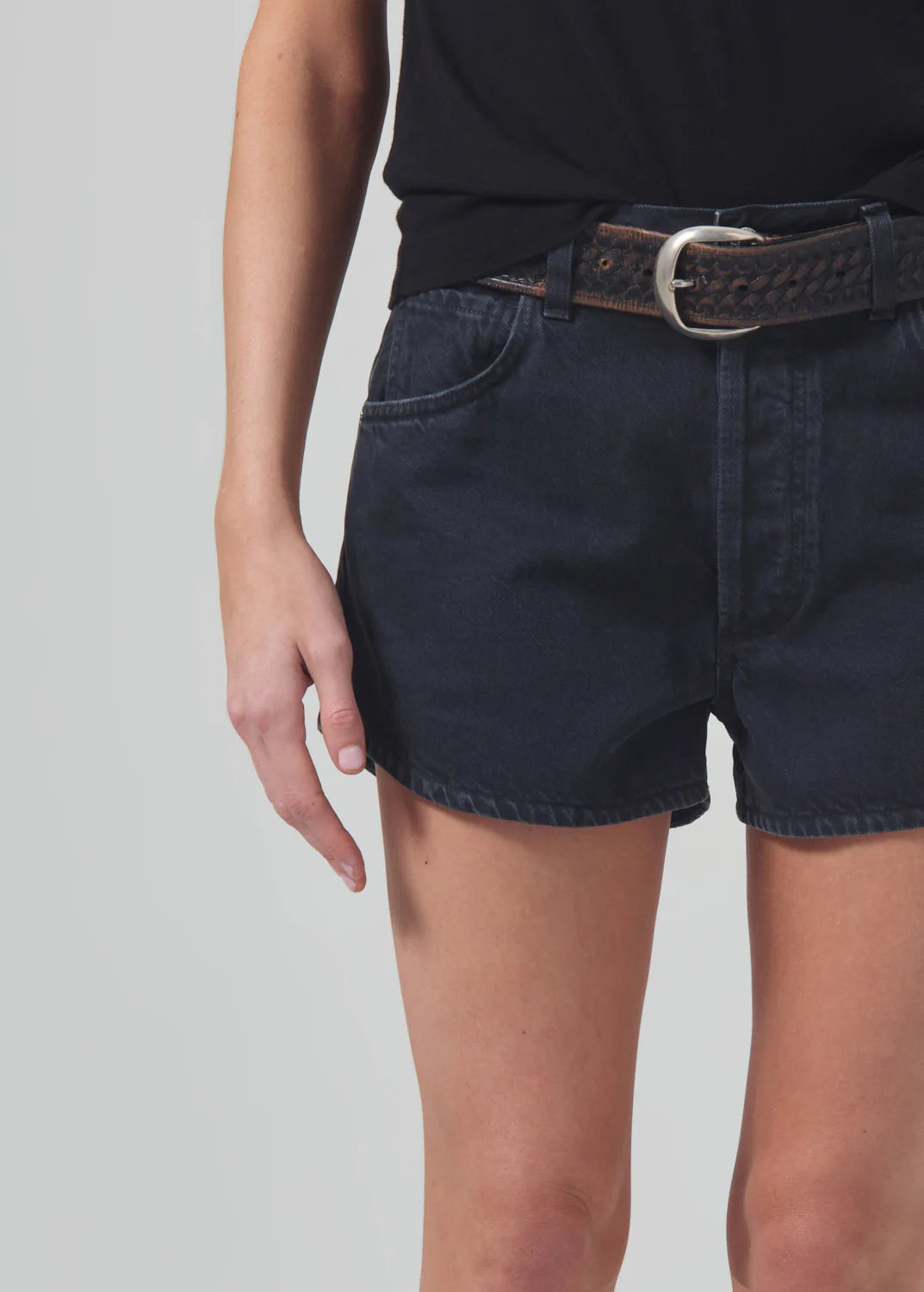 ABITA SHORT IN WASHED BLACK - Romi Boutique