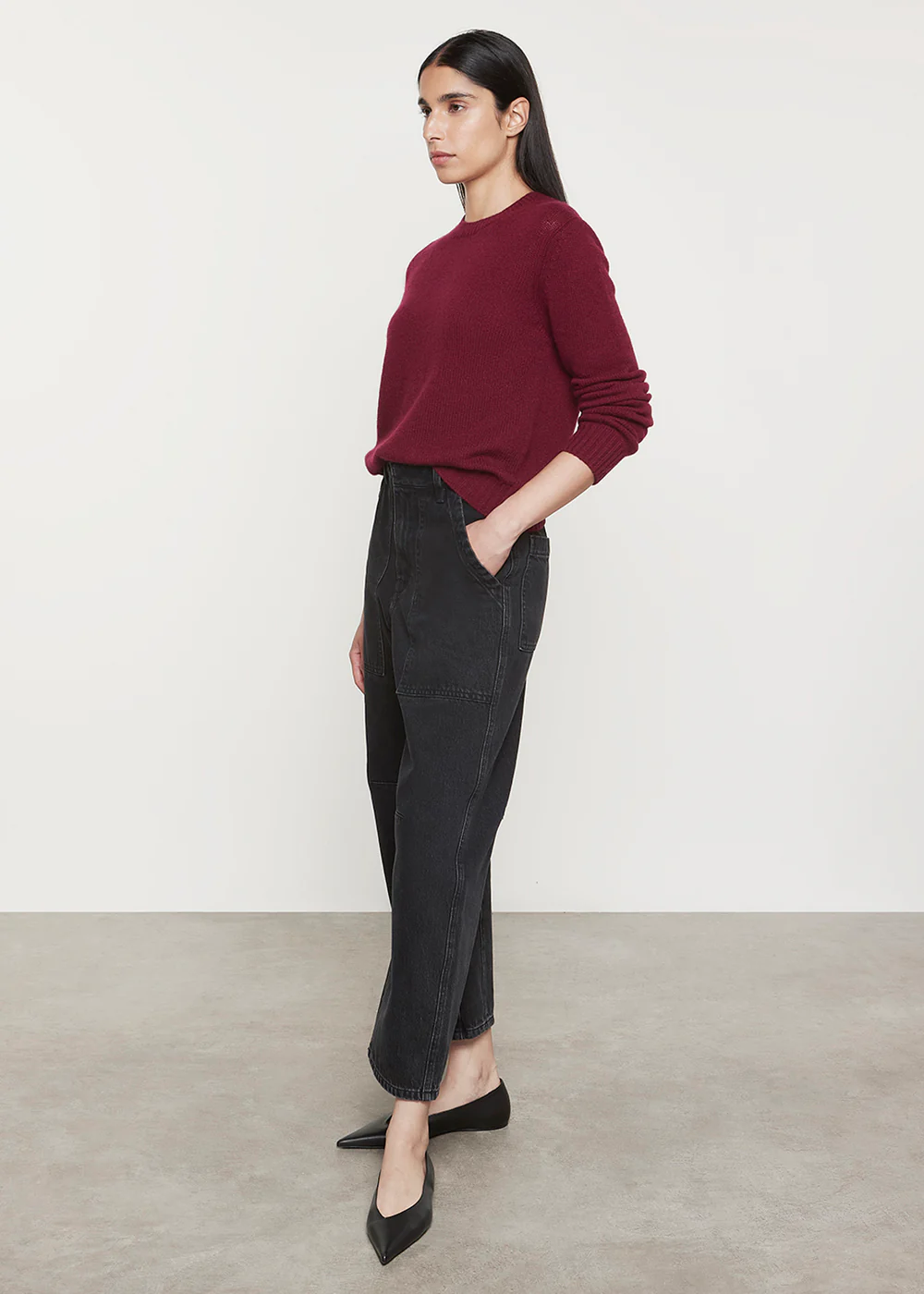 CASHMERE EASY LONG SLEEVE CREW IN BURGUNDY