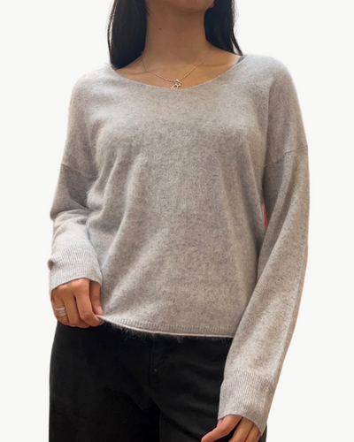 HIRA V NECK PULLOVER IN HEATHER