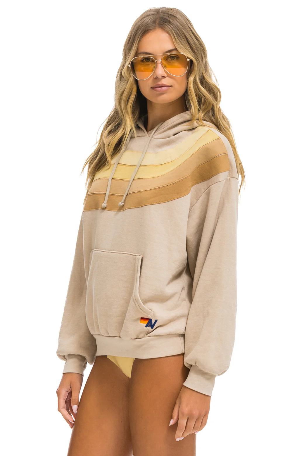 WAVE STRIPE 4 PULLOVER HOODIE IN SAND/SAND