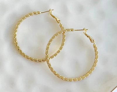 GOLDIE HOOPS IN GOLD