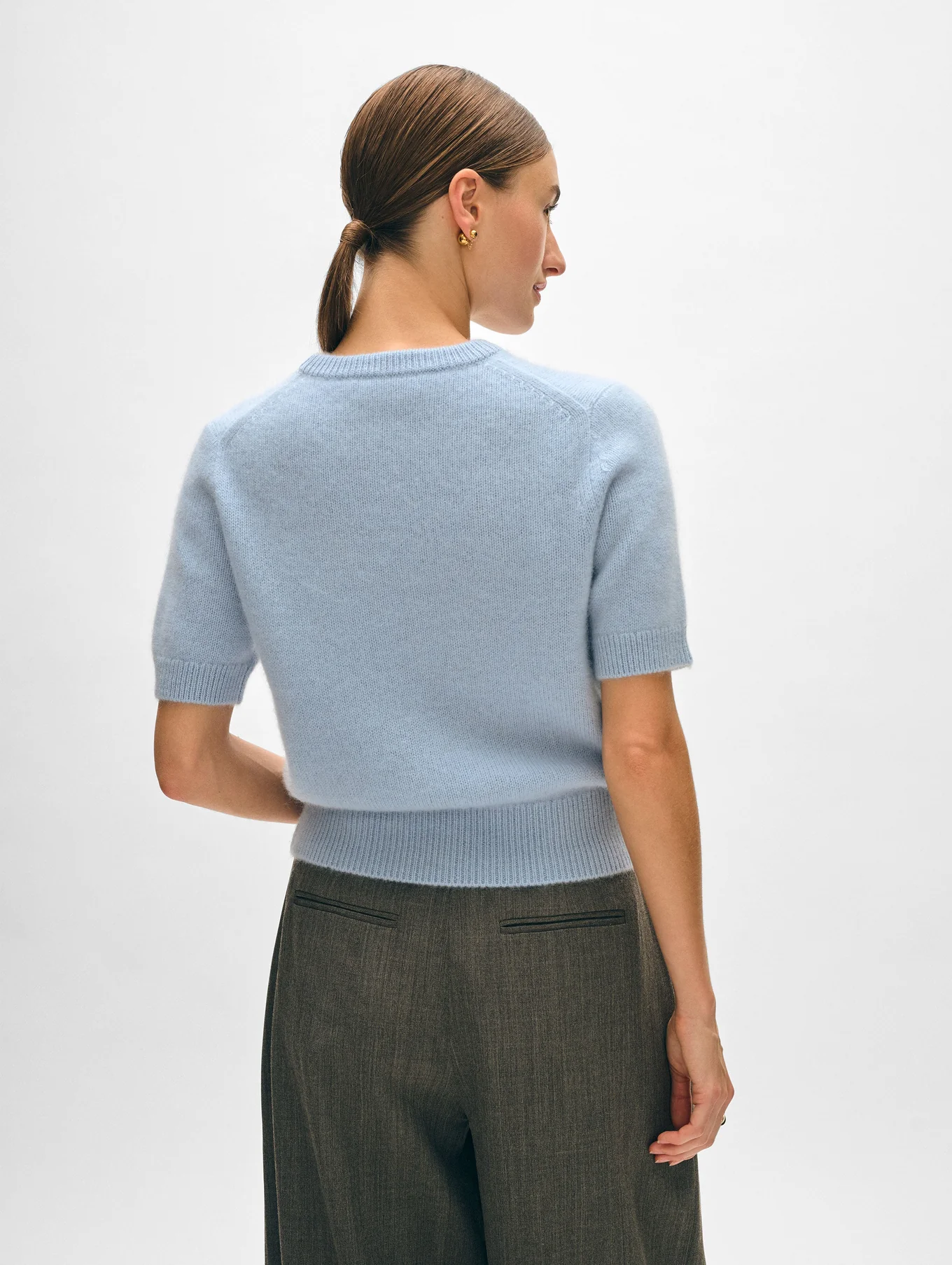 BRUSHED CASHMERE TEE IN MISTY BLUE