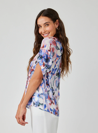 SHIRT SLEEVE SHIRRED RAGLAN SHIRT IN MAGNOLIA BLOOM PRINT