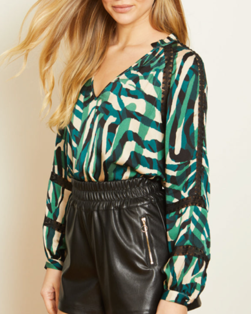 STELLA TOP IN RHYTHMIC ZEBRA